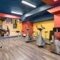 Отель Ramada Sofia City Center фитнесс-зал