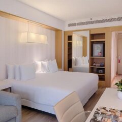 Отель NH Collection Roma Vittorio Veneto Италия, Рим - 1 отзыв об отеле, цены и фото номеров - забронировать отель NH Collection Roma Vittorio Veneto онлайн комната для гостей фото 2