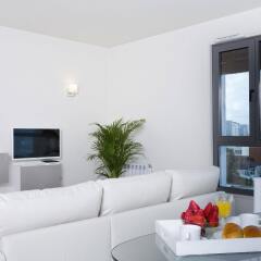 Апартаменты Apt in Lisbon Marina Apartments - Parque das Nações комната для гостей фото 2