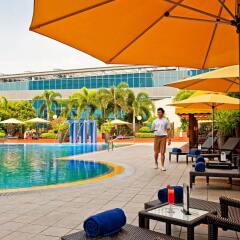 Отель PARKROYAL COLLECTION Marina Bay Сингапур бассейн фото 3