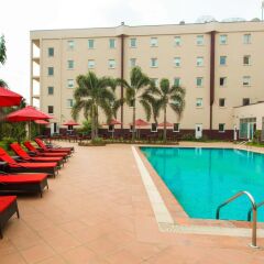 Отель Ibis Lagos Airport Нигерия, Лагос - отзывы, цены и фото номеров - забронировать отель Ibis Lagos Airport онлайн бассейн фото 3