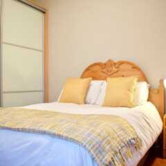 Отель Traditional 2 Bedroom Flat With Views of Portobello Beach Эдинбург комната для гостей фото 2