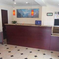 Отель Holiday Motel Oakdale интерьер отеля фото 3