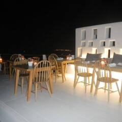 Отель Rocabella Santorini Hotel Греция, Остров Санторини - отзывы, цены и фото номеров - забронировать отель Rocabella Santorini Hotel онлайн гостиничный бар