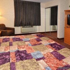 Sleep Inn & Suites Lake of the Ozarks in Camdenton, United States of America from 139$, photos, reviews - zenhotels.com guestroom photo 5