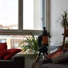 Отель 2 Bedroom Flat Near Père Lachaise комната для гостей фото 4