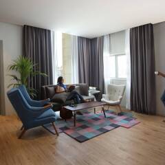 Отель ibis Styles Dubai Jumeira ОАЭ, Дубай - 4 отзыва об отеле, цены и фото номеров - забронировать отель ibis Styles Dubai Jumeira онлайн комната для гостей фото 3