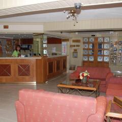 Christabelle Hotel Apartments интерьер отеля