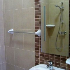 Corner Hostel Слима ванная
