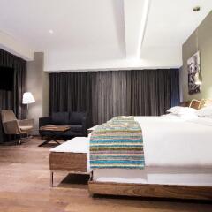 Отель Krystal Grand Suites Insurgentes Sur Мехико комната для гостей