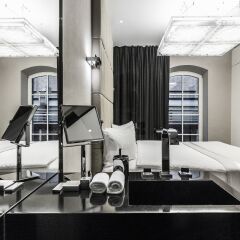 Отель Blow Up Hall 5050 Познань сауна