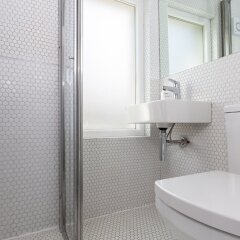 Отель 2 Bedroom House in Primrose Hill Великобритания, Лондон - отзывы, цены и фото номеров - забронировать отель 2 Bedroom House in Primrose Hill онлайн ванная фото 2