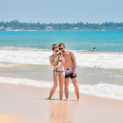 International Beach Hotel & Restaurant пляж
