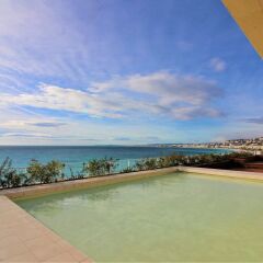 Отель Nice Booking - Royal Luxembourg Piscine Ницца бассейн фото 3
