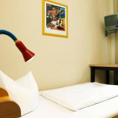 Отель acama Hotel & Hostel Kreuzberg Германия, Берлин - 1 отзыв об отеле, цены и фото номеров - забронировать отель acama Hotel & Hostel Kreuzberg онлайн комната для гостей фото 3