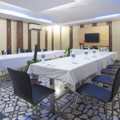 Hotel Apra International с домашними животными