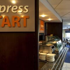Отель Holiday Inn Express Theatreland Глазго гостиничный бар