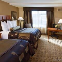 Отель Best Western Plus Bloomington Блумингтон комната для гостей фото 5