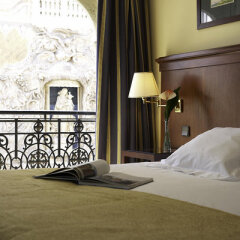 SH Ingles Boutique Hotel сейф в номере