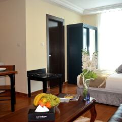 Tilal Almadina Hotel & Suites комната для гостей фото 5