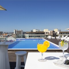 Jupiter Lisboa Hotel бассейн
