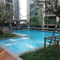 Отель The Base Uptown Phuket Таиланд, Пхукет - отзывы, цены и фото номеров - забронировать отель The Base Uptown Phuket онлайн бассейн