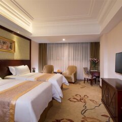 Vienna Hotel Zhongshan XiaoLan комната для гостей фото 5