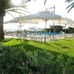 Отель Abruzzo Marina Италия, Сильви - отзывы, цены и фото номеров - забронировать отель Abruzzo Marina онлайн бассейн фото 2