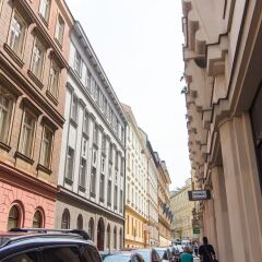 Апартаменты Ruzova Apartment by easyBNB