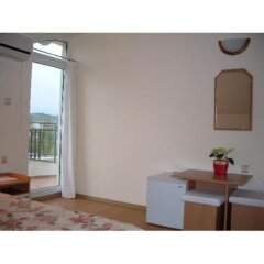 Отель Guest House Kiwi Болгария, Генерал-Кантраджиево - отзывы, цены и фото номеров - забронировать отель Guest House Kiwi онлайн удобства в номере фото 2