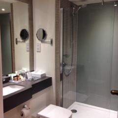 Отель Holiday Inn WARRINGTON ванная