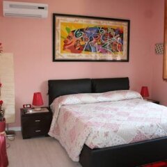 Отель B&B Desenzano сейф в номере