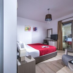 Отель Happy Cretan Suites комната для гостей фото 5