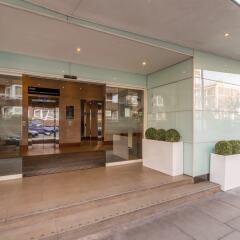 Отель Thistle Kensington Gardens развлечения