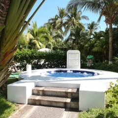 Hotel Emporio Ixtapa бассейн фото 3
