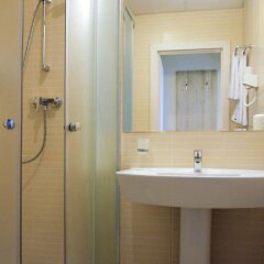 Гостиница Raziotel Kyiv ванная фото 2