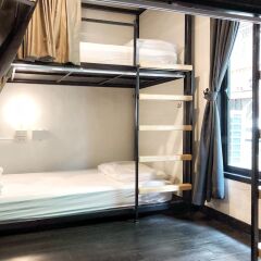 Moon House Hostel - Bangkok Бангкок комната для гостей фото 3