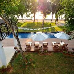 Отель The Mangrove Panwa Phuket Resort бассейн фото 2