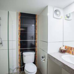 Отель Eastiny Residence Hotel Таиланд, Паттайя - 5 отзывов об отеле, цены и фото номеров - забронировать отель Eastiny Residence Hotel онлайн ванная