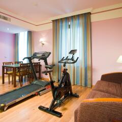 Отель Suites Gran Via 44 Apartahotel фитнесс-зал фото 2