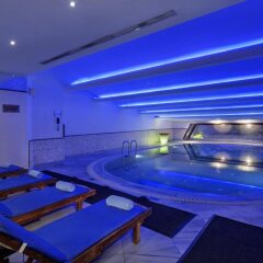 Отель Crowne Plaza Istanbul - Old City Стамбул бассейн фото 2