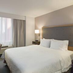 Отель Hampton Inn Manhattan/Times Square South США, Нью-Йорк - отзывы, цены и фото номеров - забронировать отель Hampton Inn Manhattan/Times Square South онлайн комната для гостей фото 5