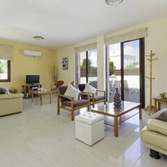Отель Zouvanis Luxury Villas Кипр, Протарас - отзывы, цены и фото номеров - забронировать отель Zouvanis Luxury Villas онлайн комната для гостей фото 2