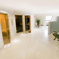 DORMERO Hotel Dresden Airport интерьер отеля