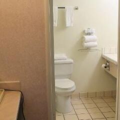 Отель Valley Inn США, Лос-Анджелес - отзывы, цены и фото номеров - забронировать отель Valley Inn онлайн ванная
