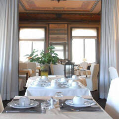 Golden Tree Hotel в номере