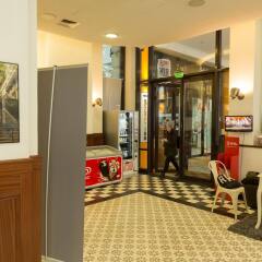 Отель St Christopher's Budget Hotel Paris Франция, Париж - отзывы, цены и фото номеров - забронировать отель St Christopher's Budget Hotel Paris онлайн интерьер отеля