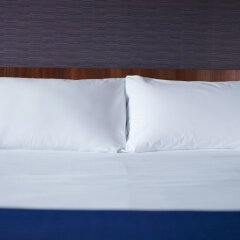 Отель Holiday Inn Express Edinburgh City Centre Эдинбург комната для гостей фото 5