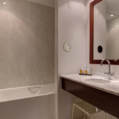 Отель Montfleuri Hotel Франция, Париж - 1 отзыв об отеле, цены и фото номеров - забронировать отель Montfleuri Hotel онлайн ванная фото 2