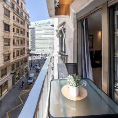Отель Apartamento Travel Habitat Eixample балкон